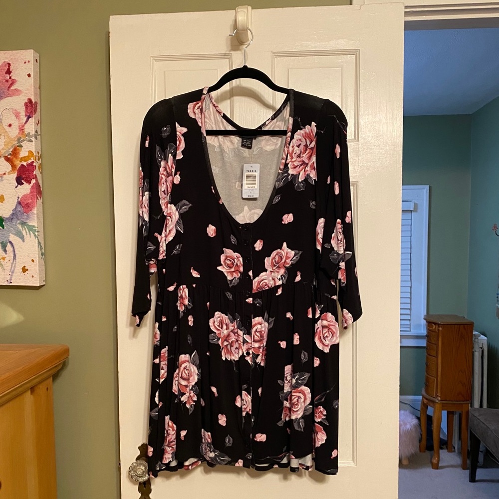 Torrid NWT size 3 floral flowy babydoll top